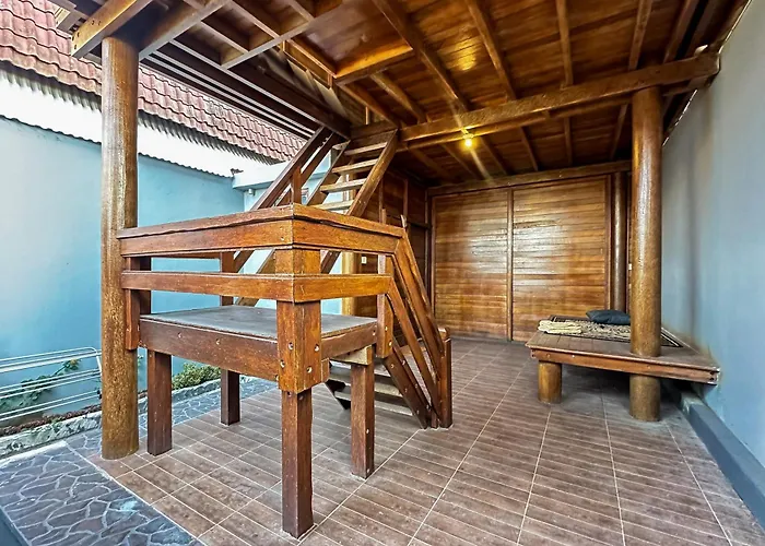 Baruna Side View Guest house