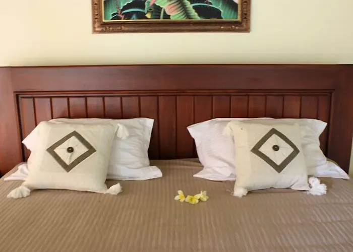 Baruna Side View Guest house