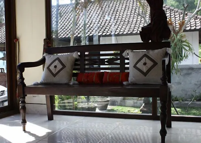 Baruna Side View