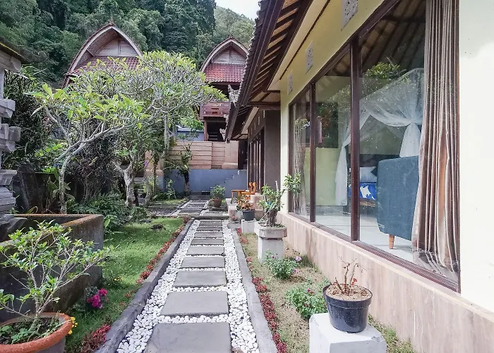 Guest house Baruna Side View
